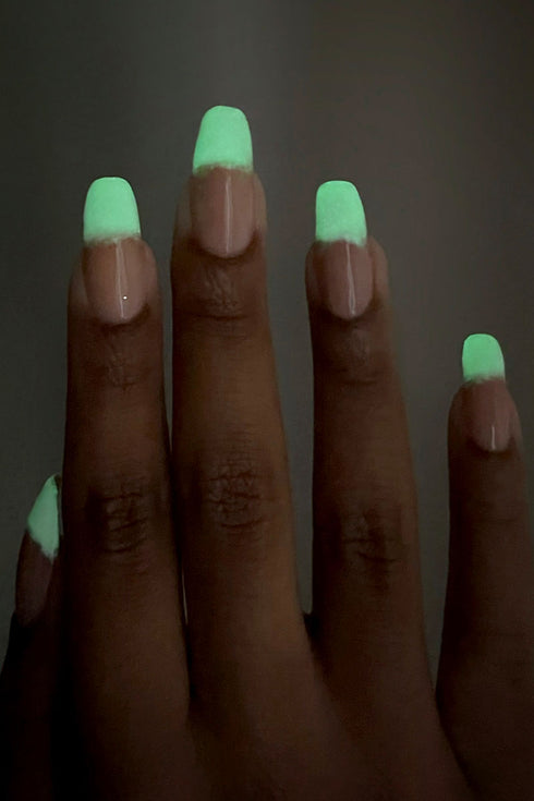 PHANTOM GLOW NAGELLAK